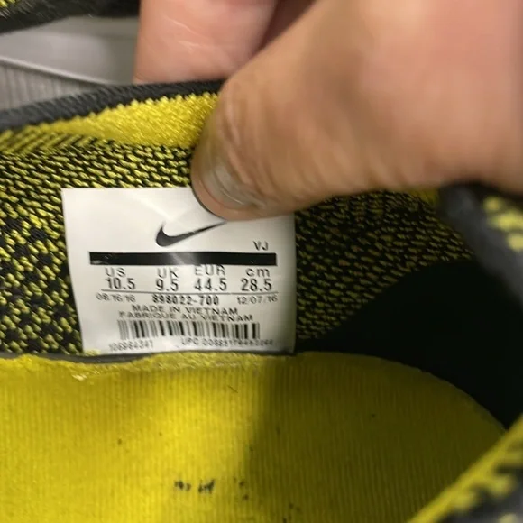 Nike Men's Air Sockracer Flyknit Running Shoes Size 10.5 Yellow Strike - Picture 6 of 9